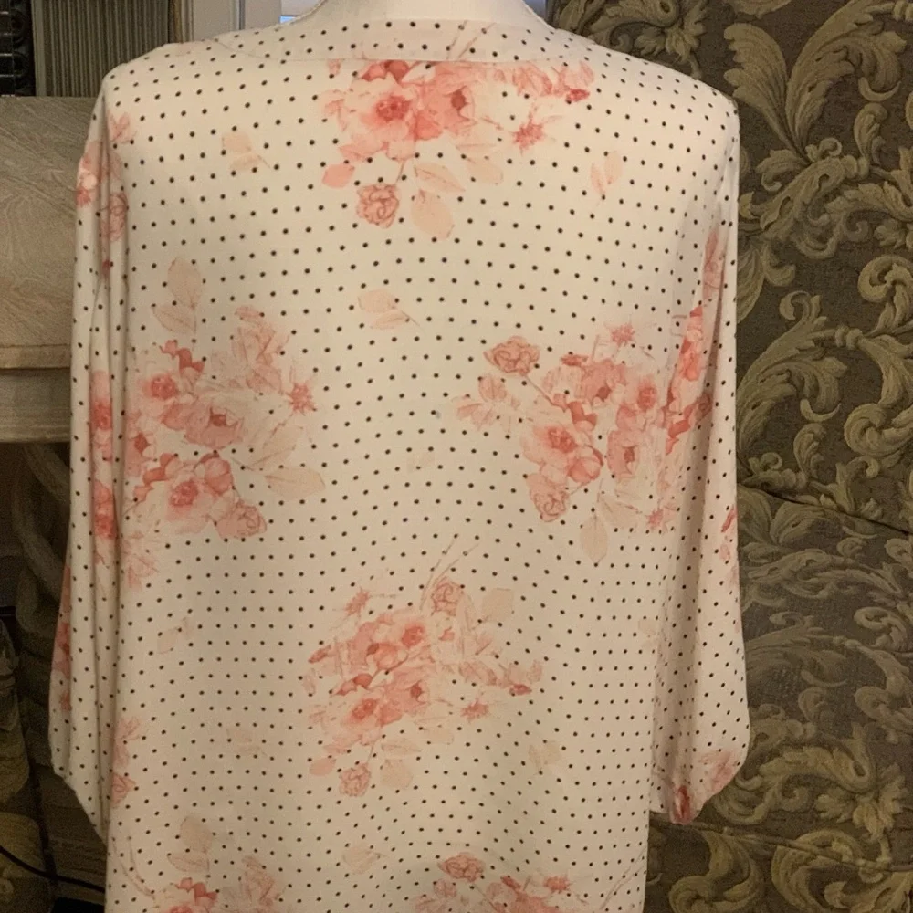 Three-quarter length sleeve blouse/top- size 2x - Picture 9 of 9